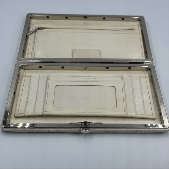 Abas White Crocodile Wallet Leather Snap Closure ID Holder
Clutch Wallet - Picture 8 of 14